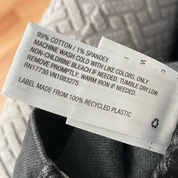 Women's High-Rise Vintage Straight Jeans - Universal Thread Black 2/26 - Picture 11 of 11